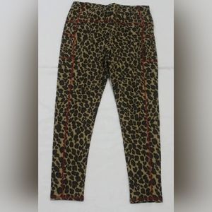 Chico's Zenergy Leopard Print Pocket Leggings